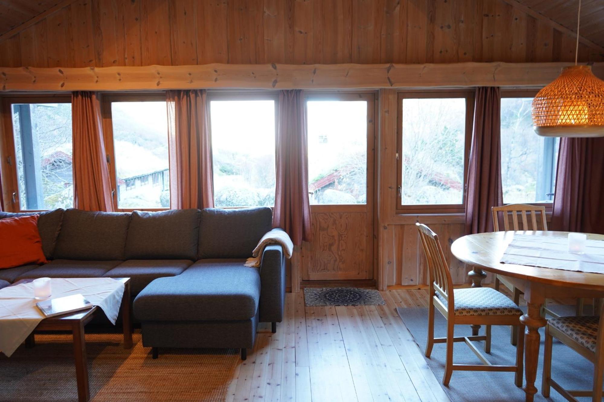 Melkevoll Bretun Ferienhaus *